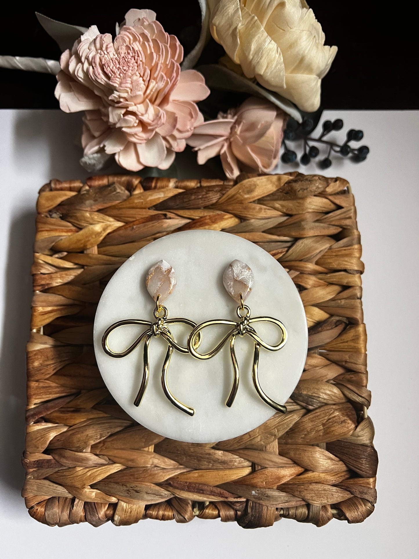 1 White Marble Dangle