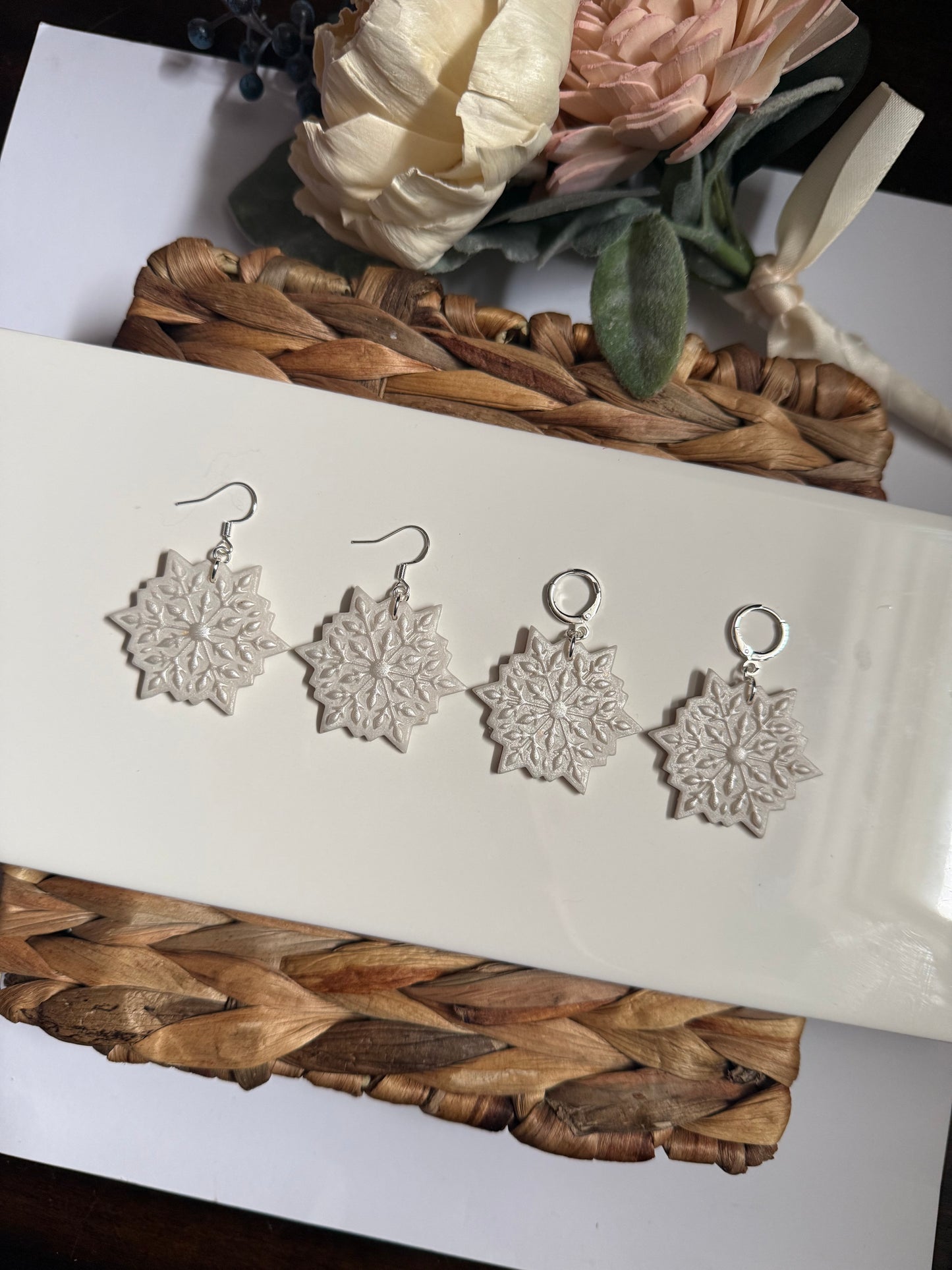 Classic Snowflake Dangle (Silver)