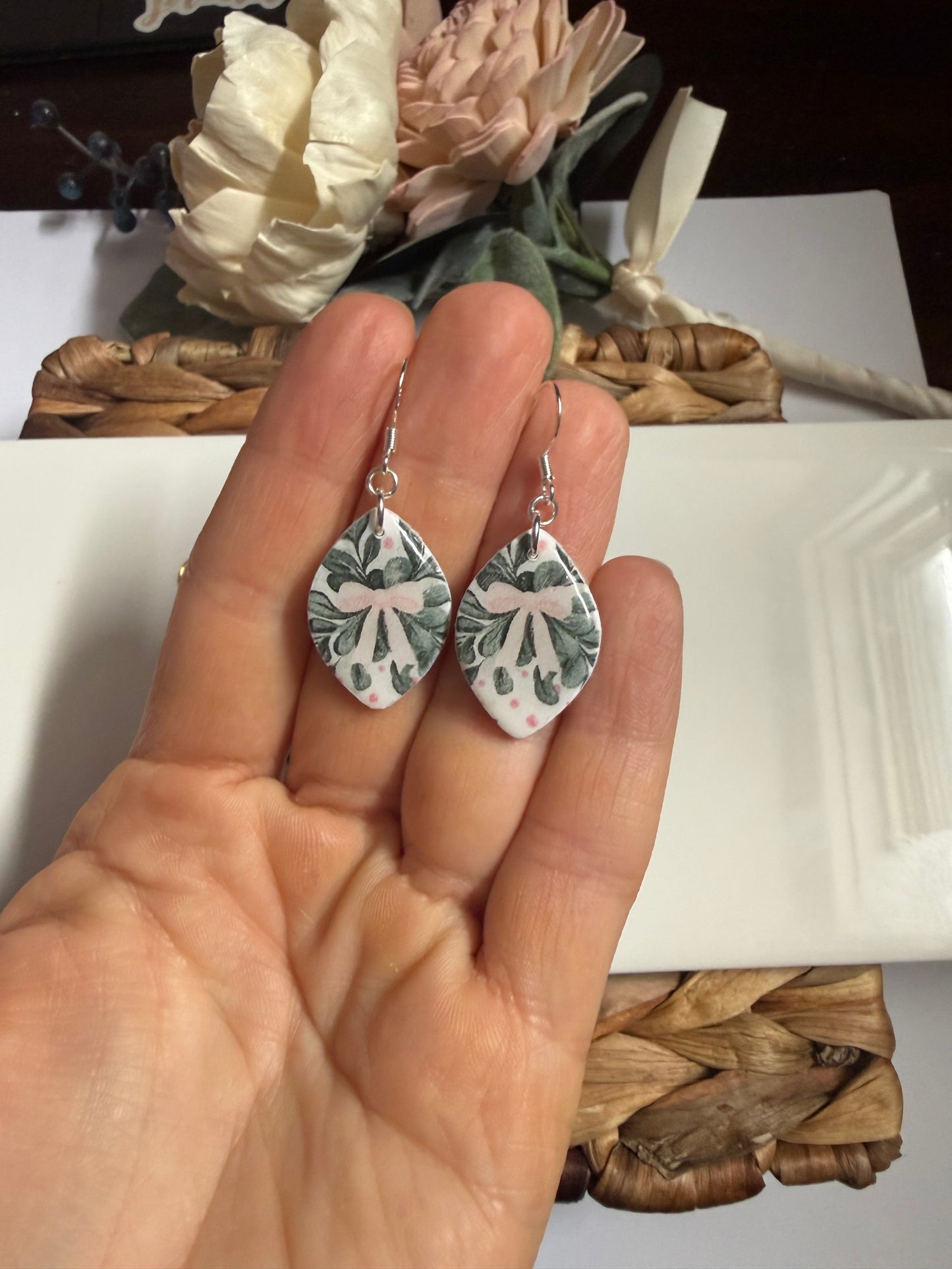 Dainty Bow Christmas Dangle