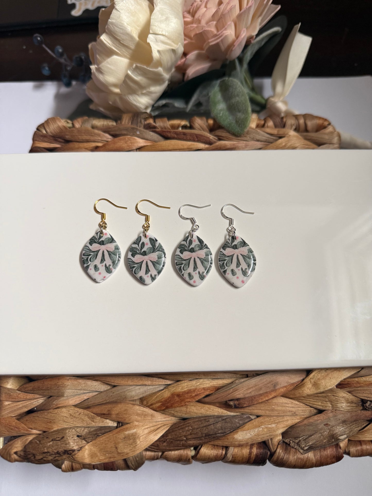 Dainty Bow Christmas Dangle