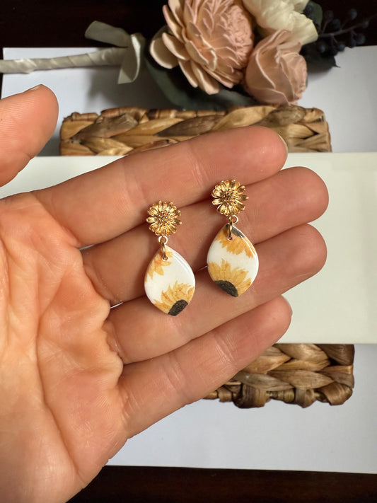 Dainty Sunflower Dangle