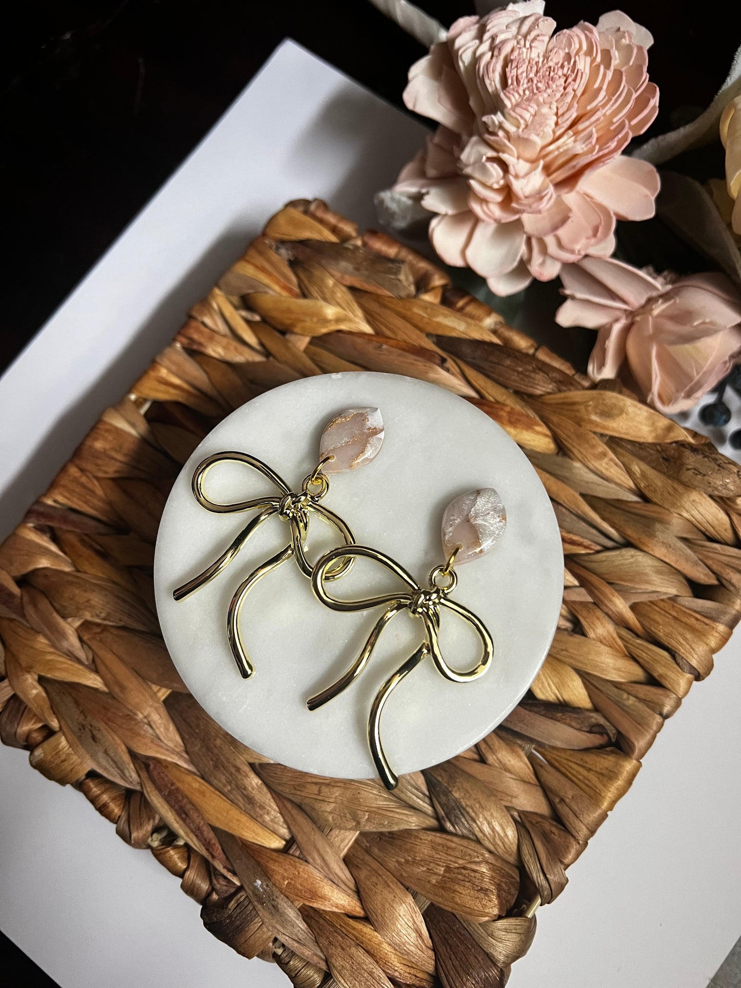 1 White Marble Dangle