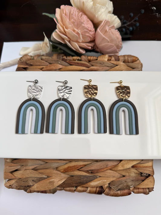 Statement Arch Dangle