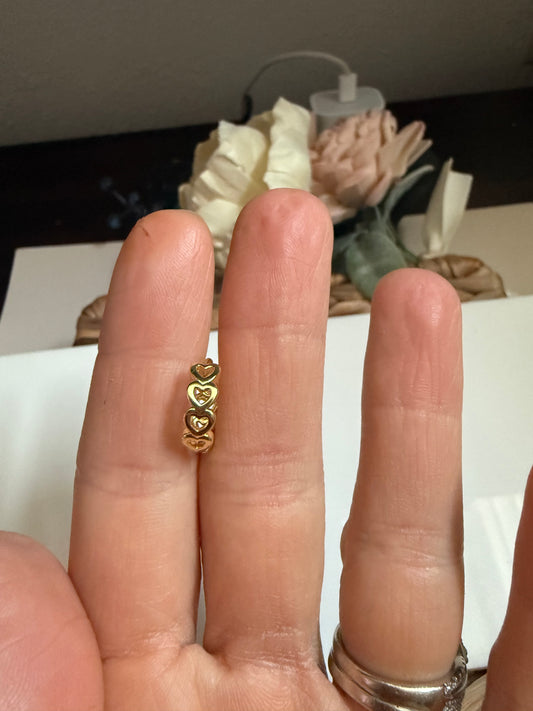 Heart Gold Huggie