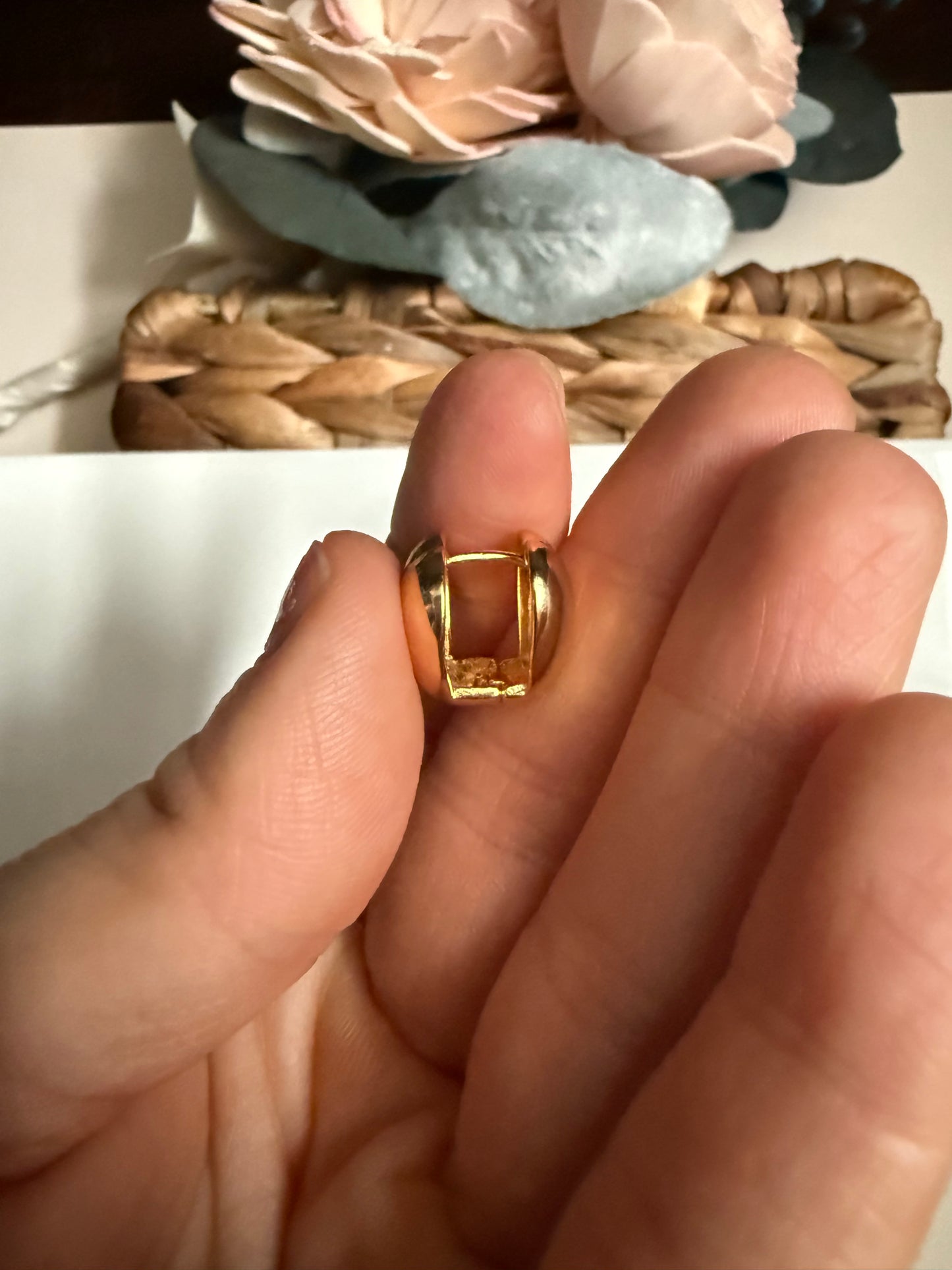 Heart Gold Huggie