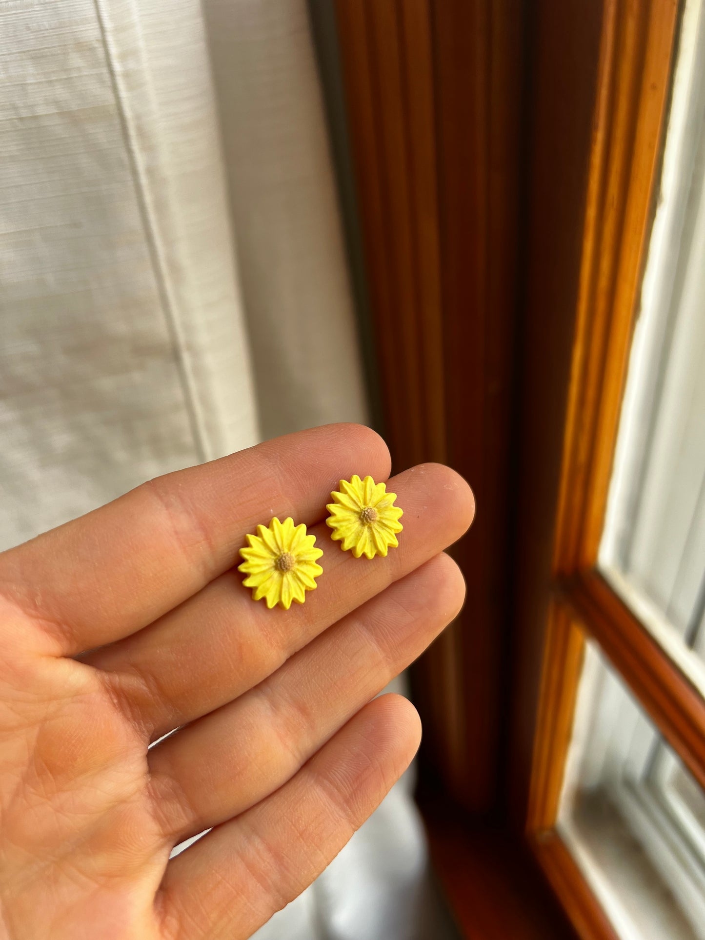 Sunflower Stud