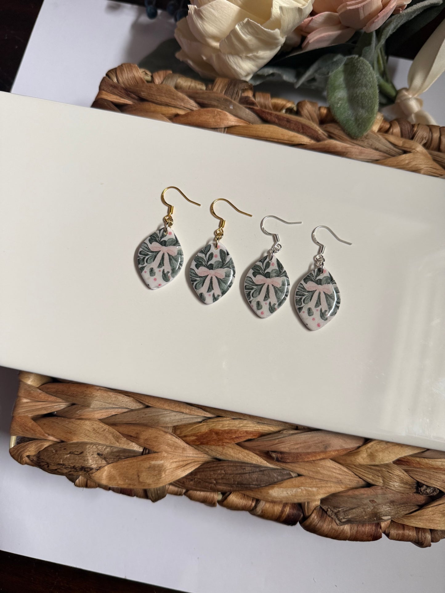 Dainty Bow Christmas Dangle