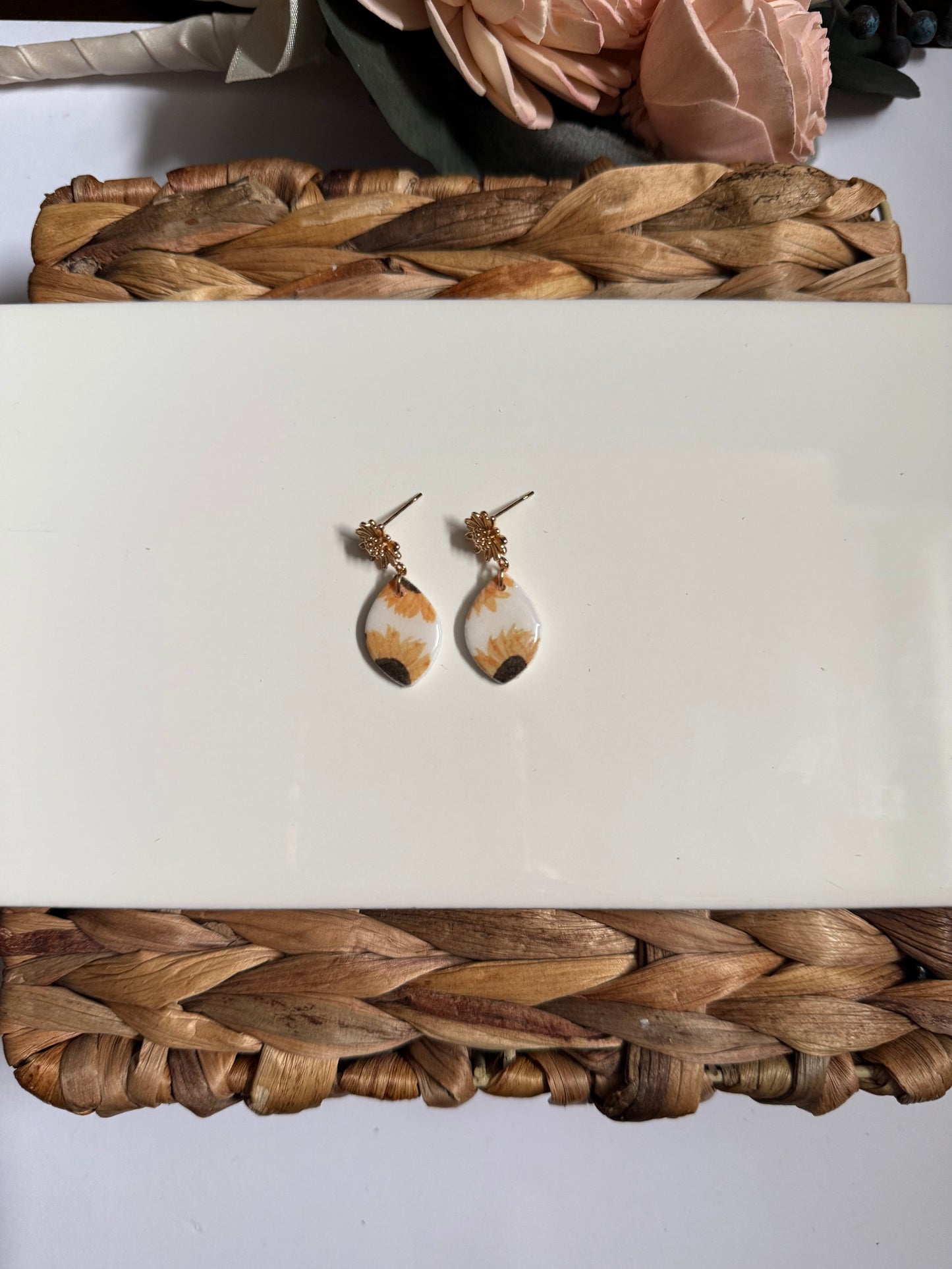 Dainty Sunflower Dangle
