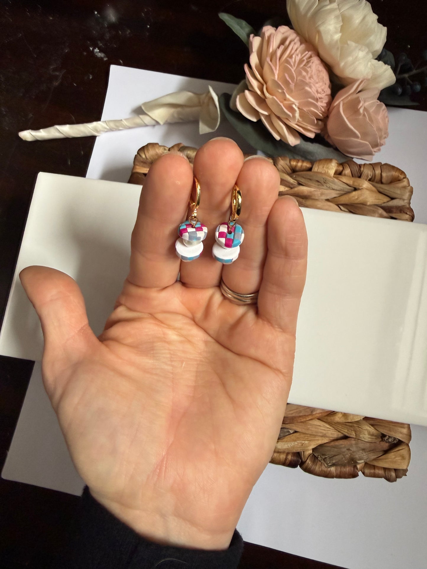 Dainty Pearl Gingham Dangle