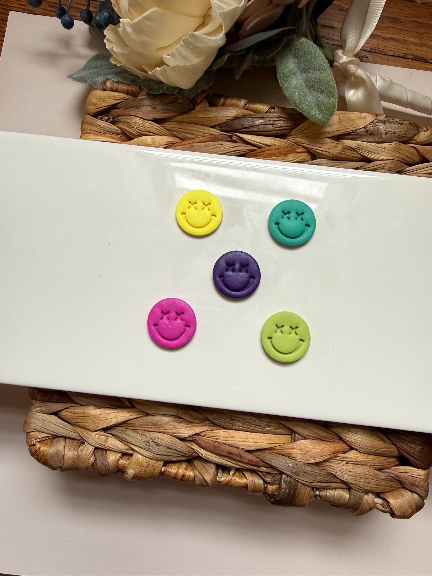 “X” Smiley Magnets