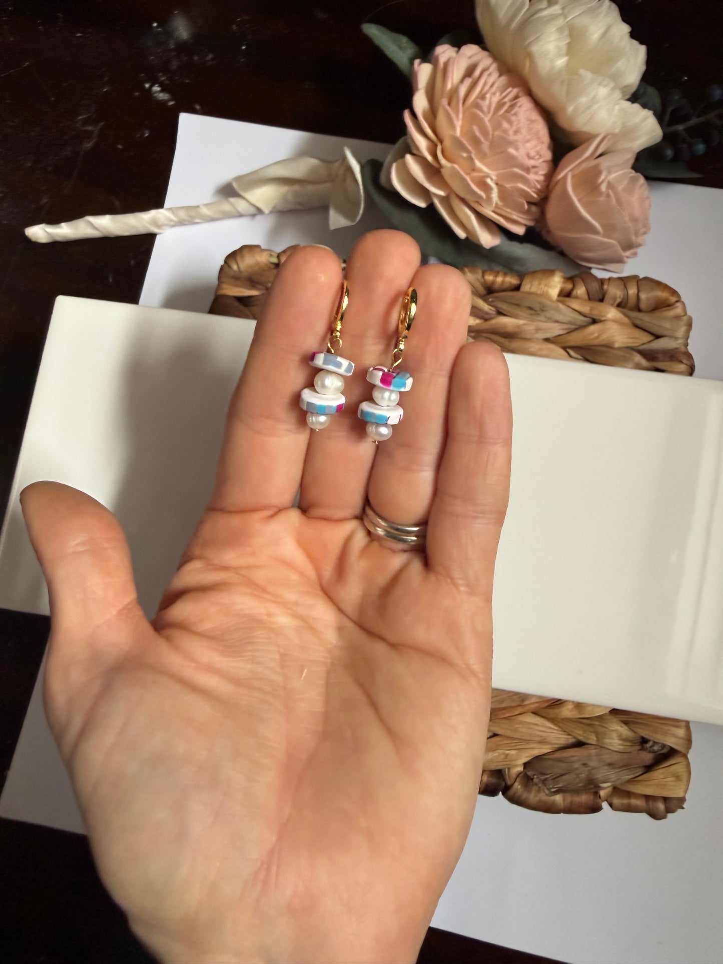 Dainty Pearl Gingham Dangle